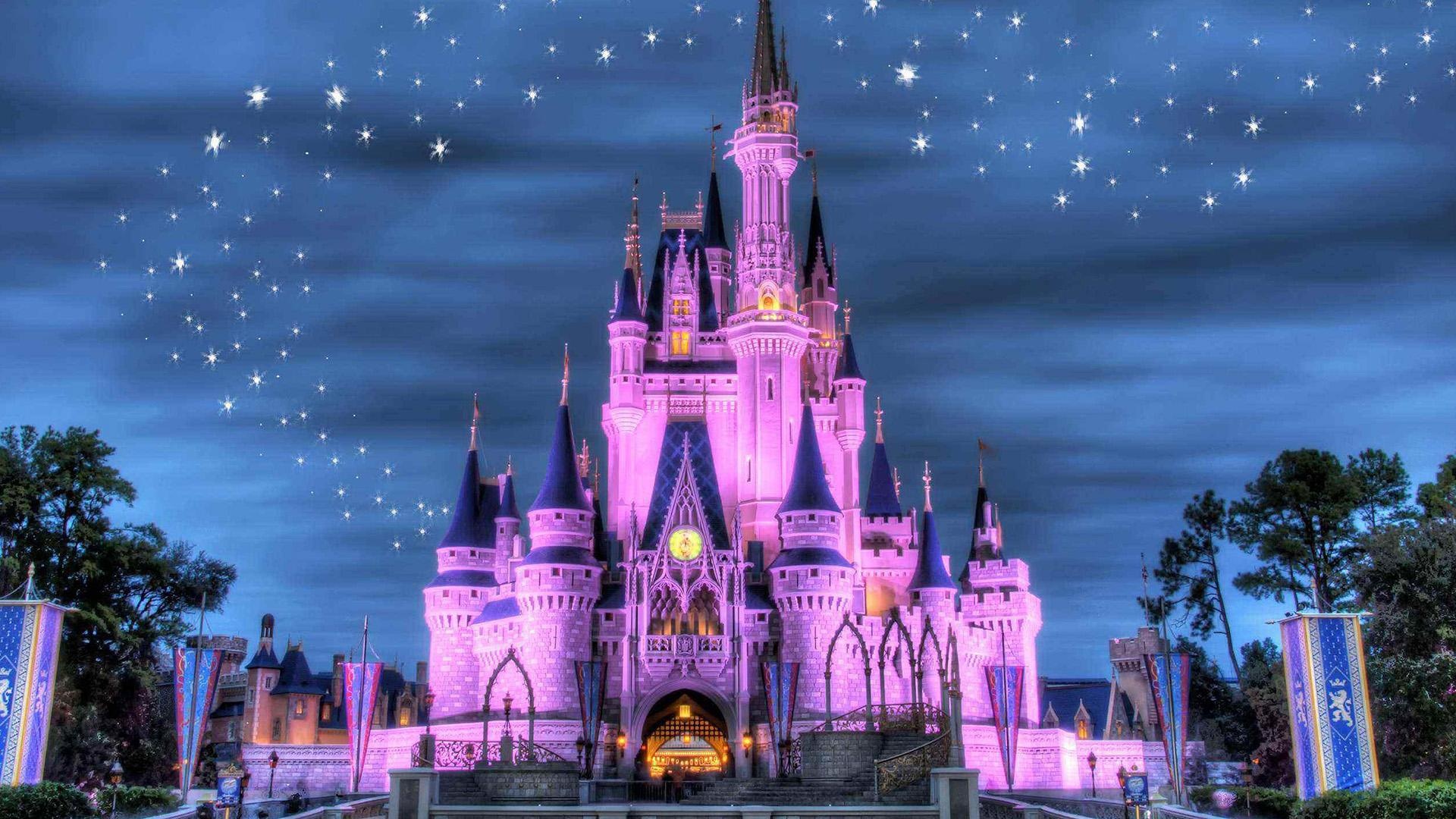 迪士尼城堡微信背景图