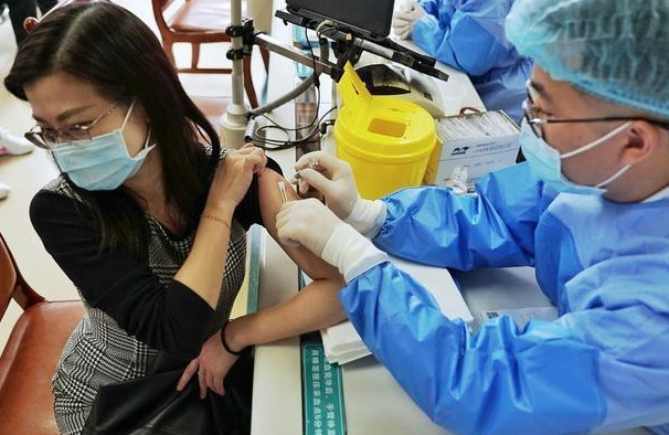 广东新冠疫苗单日接种量率先突破百万2