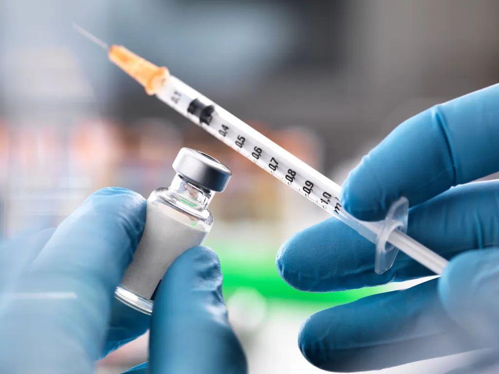 新冠疫苗第二针比第一针疼
