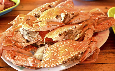 吃螃蟹不能吃什么(吃完螃蟹千万别碰5种食物)