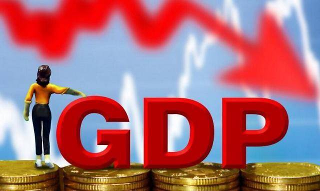 国内上半年GDP同比增长12.7%