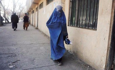 塔利班罩袍图片